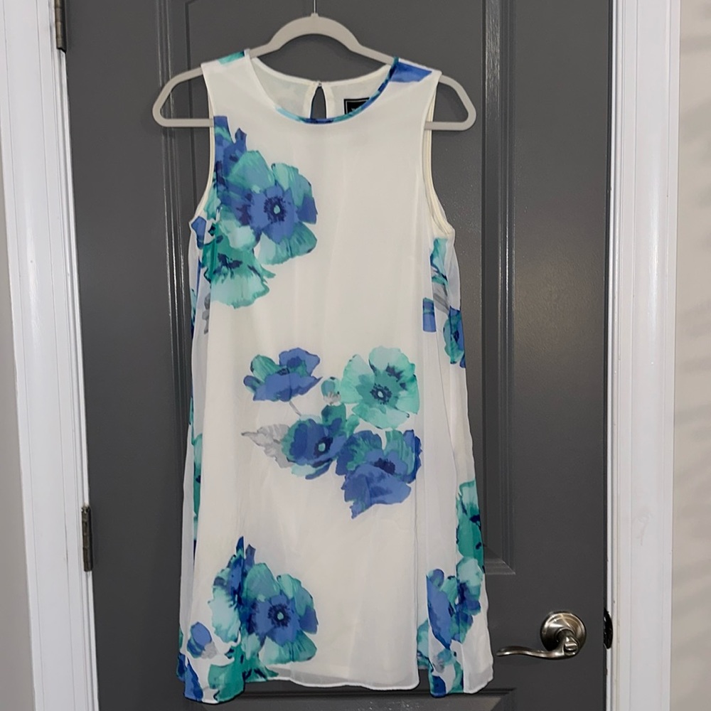Formal, very elegant dress!